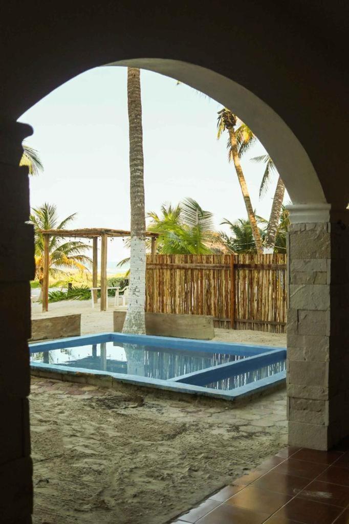 Casa Mate Beachfront Houses El Cuyo Exterior photo